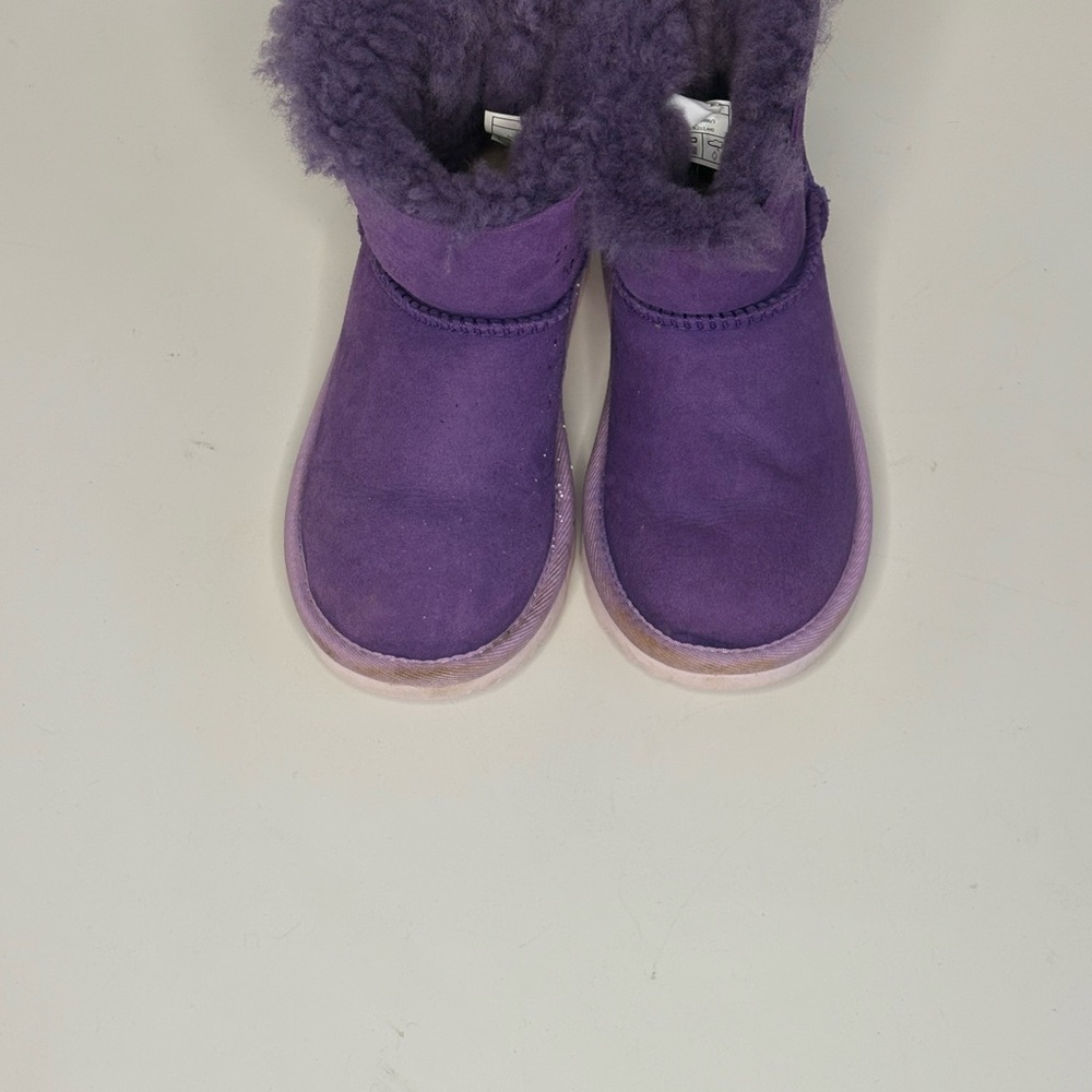 UGG Kids Bailey Bow II Boots 💜 Purple Suede Sheepskin Size 12